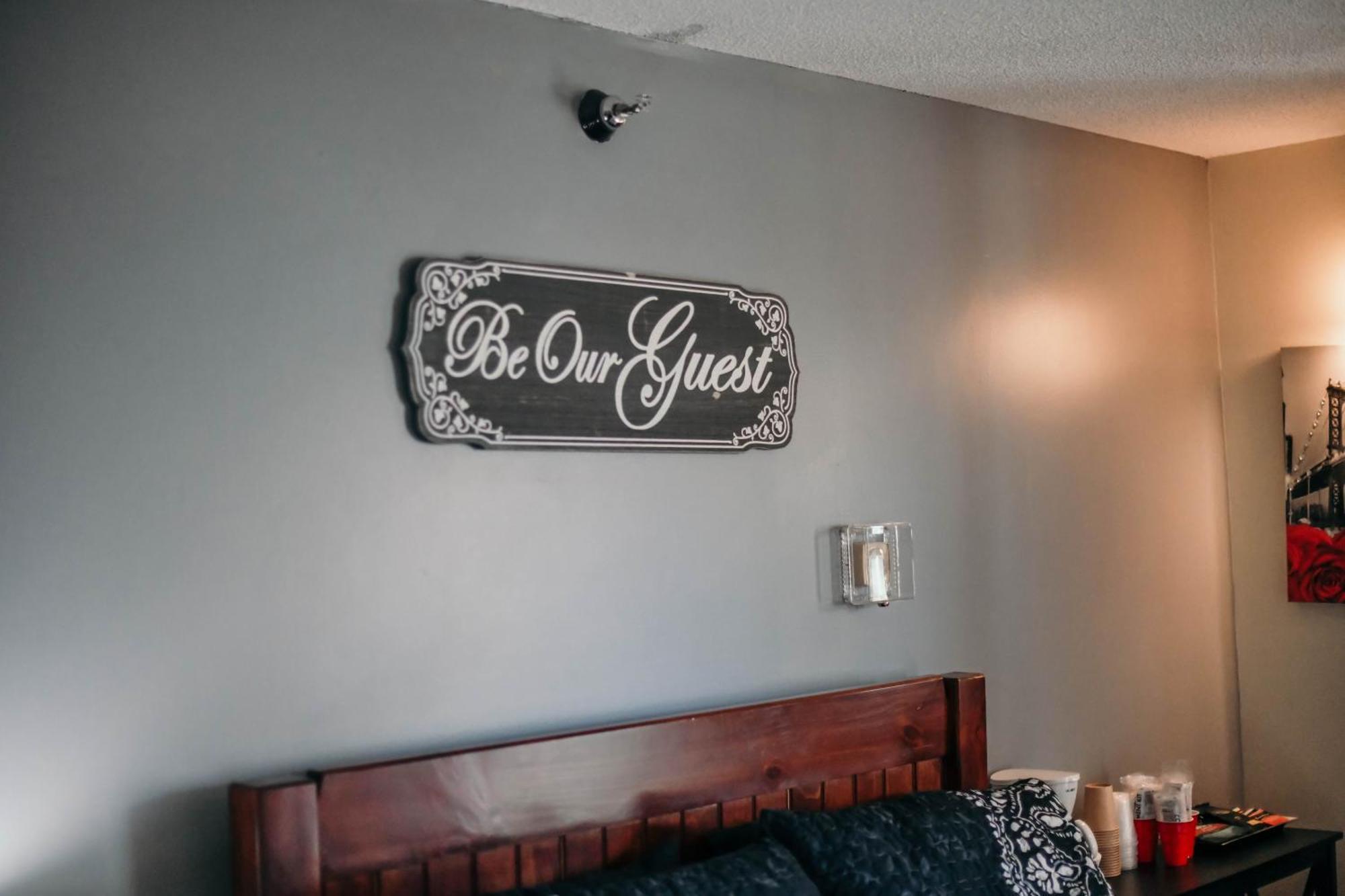 Briarwood Motor Inn Линкольн Экстерьер фото