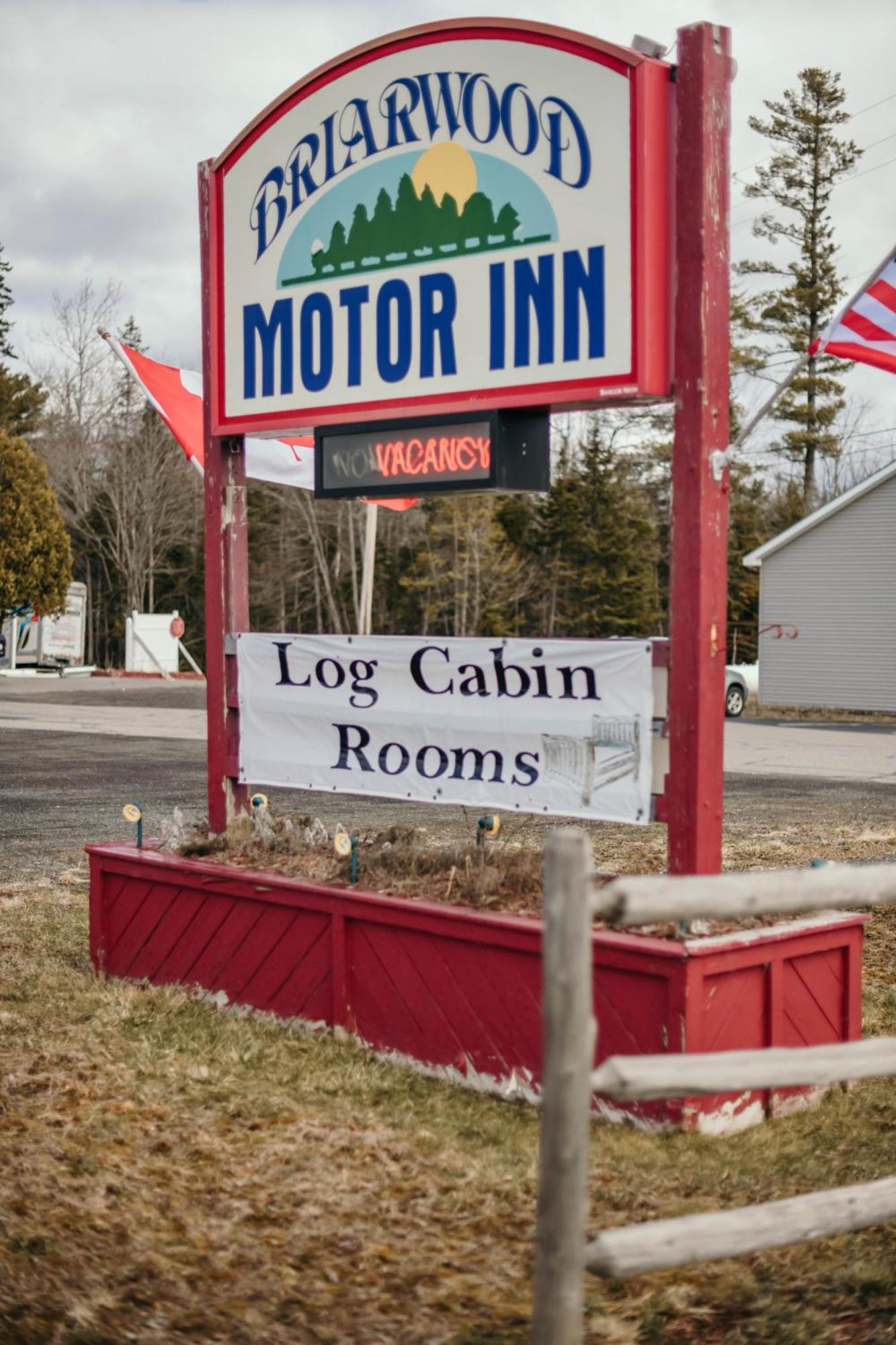 Briarwood Motor Inn Линкольн Экстерьер фото